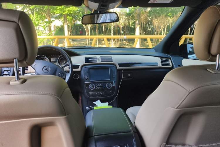 Used Mercedes-Benz R-Class 2015 R 320 4MATIC Luxury Model Headliner