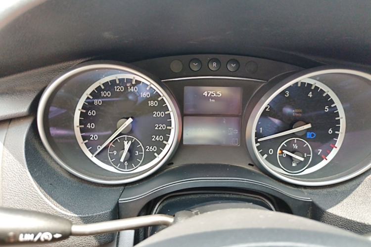 Used Mercedes-Benz R-Class 2015 R 320 4MATIC Luxury Model Instrument Cluster