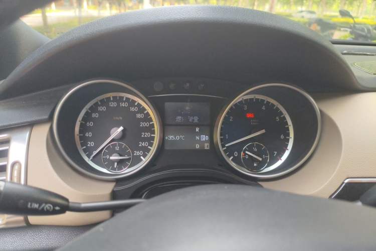 Used Mercedes-Benz R-Class 2015 R 320 4MATIC Luxury Model Instrument Cluster
