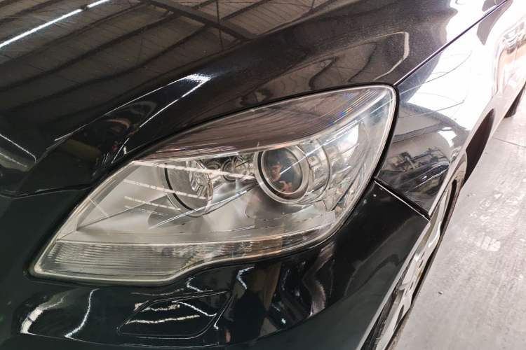 Used Mercedes-Benz R-Class 2015 R 320 4MATIC Luxury Model Left Front Headlight