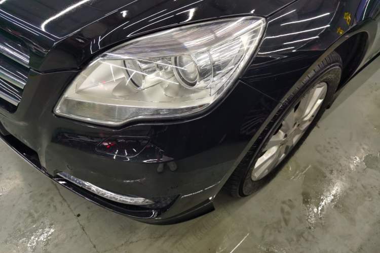 Used Mercedes-Benz R-Class 2015 R 320 4MATIC Luxury Model Left Front Headlight