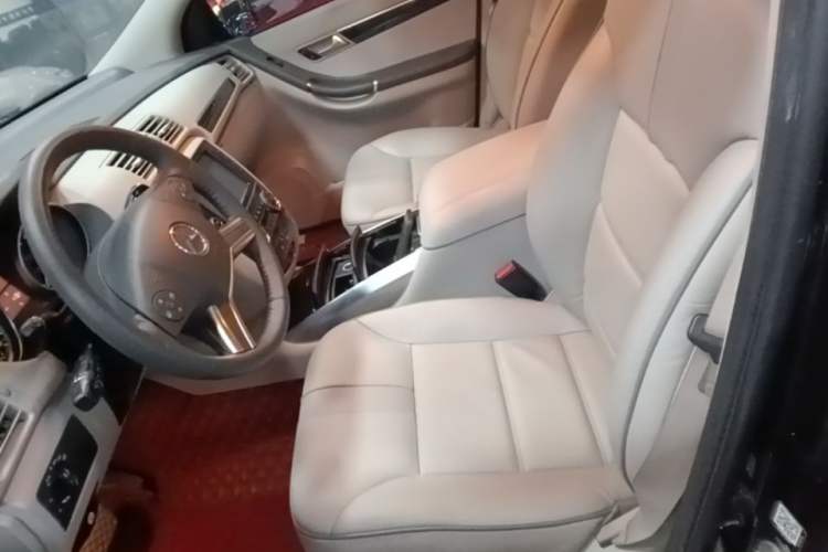 Used Mercedes-Benz R-Class 2015 R 400 4MATIC Business Model Left Front Seat
