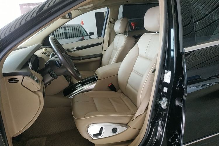 Used Mercedes-Benz R-Class 2015 R 320 4MATIC Luxury Model Left Front Seat