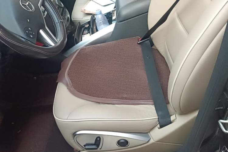 Used Mercedes-Benz R-Class 2015 R 320 4MATIC Luxury Model Left Front Seat