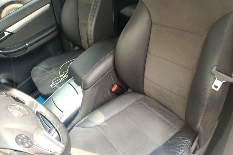 Used Mercedes-Benz R-Class 2015 R 320 4MATIC Luxury Model Left Front Seat