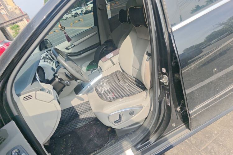 Used Mercedes-Benz R-Class 2015 R 320 4MATIC Luxury Model Left Front Seat