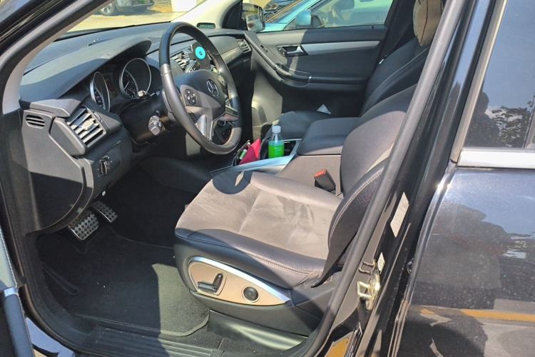 Used Mercedes-Benz R-Class 2015 R 320 4MATIC Luxury Model Left Front Seat