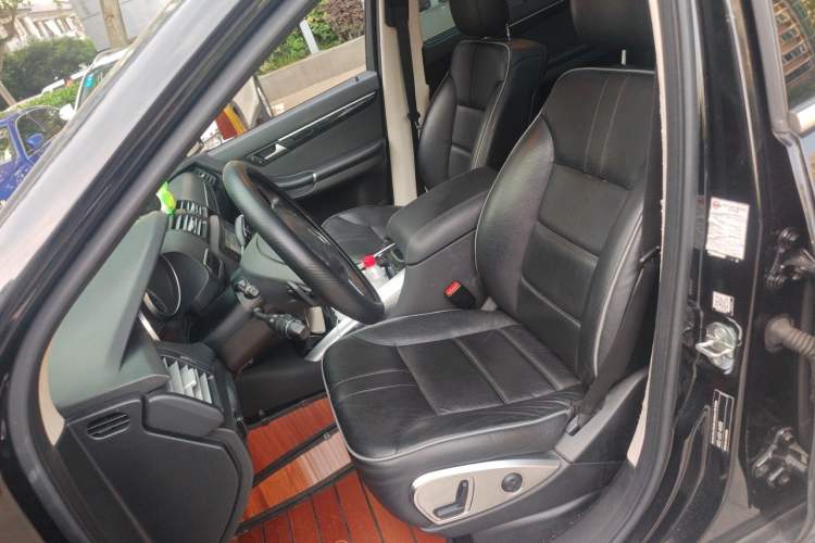 Used Mercedes-Benz R-Class 2015 R 400 4MATIC Business Model Left Front Seat