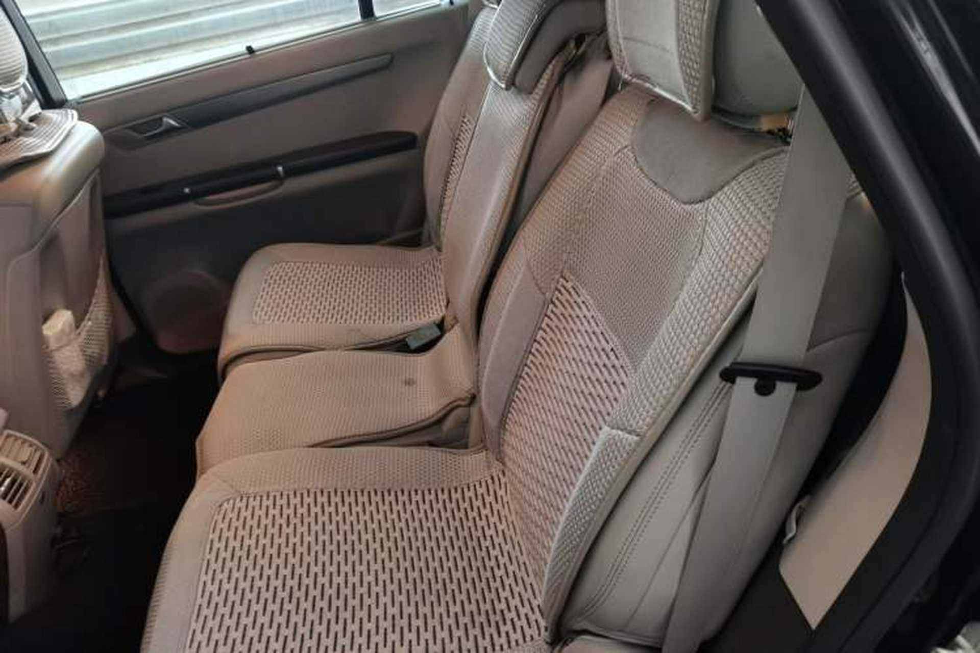 Used Mercedes-Benz R-Class 2015 R 320 4MATIC Luxury Model Left Rear Seat