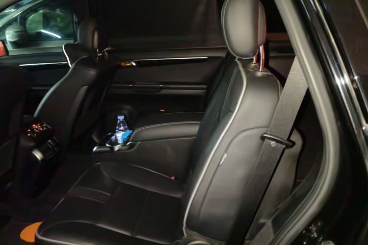 Used Mercedes-Benz R-Class 2015 R 400 4MATIC Business Model Left Rear Seat