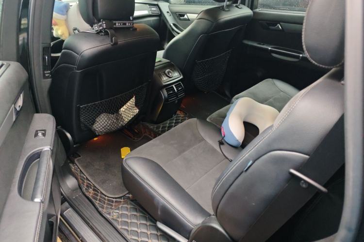 Used Mercedes-Benz R-Class 2015 R 320 4MATIC Luxury Model Left Rear Seat