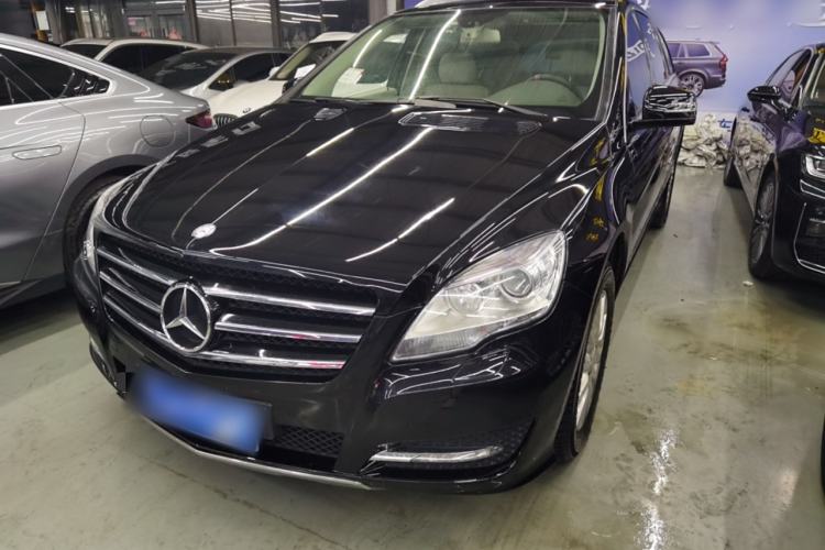 Used Mercedes-Benz R-Class 2015 R 320 4MATIC Luxury Model Left Side