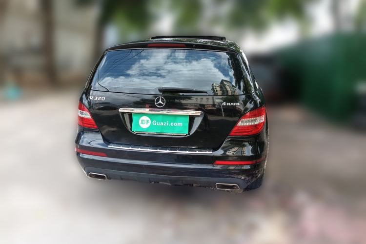 Used Mercedes-Benz R-Class 2015 R 320 4MATIC Luxury Model Rear