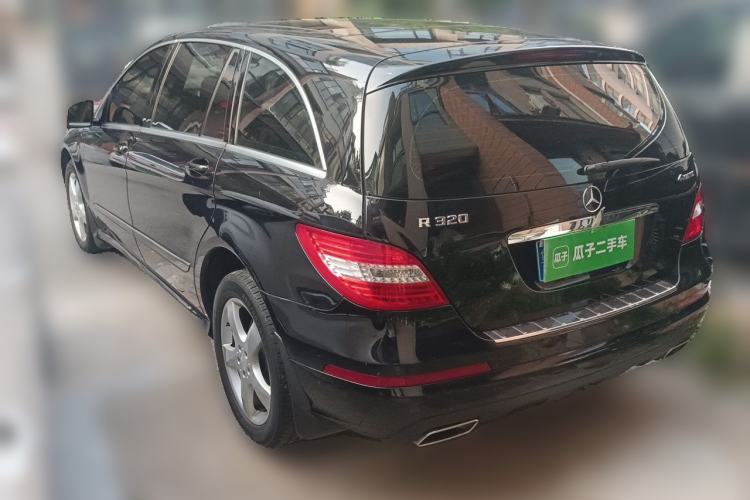 Used Mercedes-Benz R-Class 2015 R 320 4MATIC Luxury Model Rear Left 45 Deg