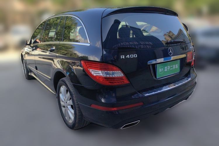 Used Mercedes-Benz R-Class 2015 R 400 4MATIC Luxury Model Rear Left 45 Deg