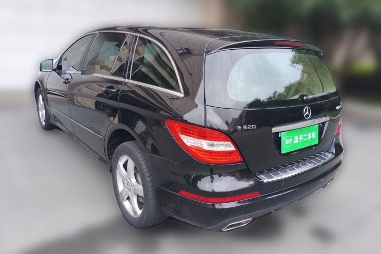 Used Mercedes-Benz R-Class 2015 R 320 4MATIC Luxury Model Rear Left 45 Deg