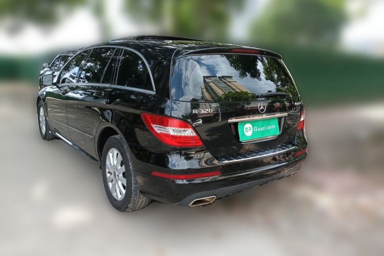 Used Mercedes-Benz R-Class 2015 R 320 4MATIC Luxury Model Rear Left 45 Deg