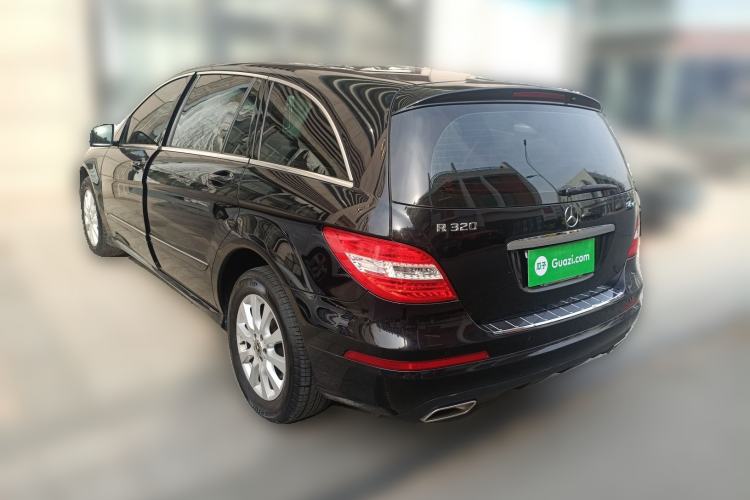 Used Mercedes-Benz R-Class 2015 R 320 4MATIC Luxury Model Rear Left 45 Deg