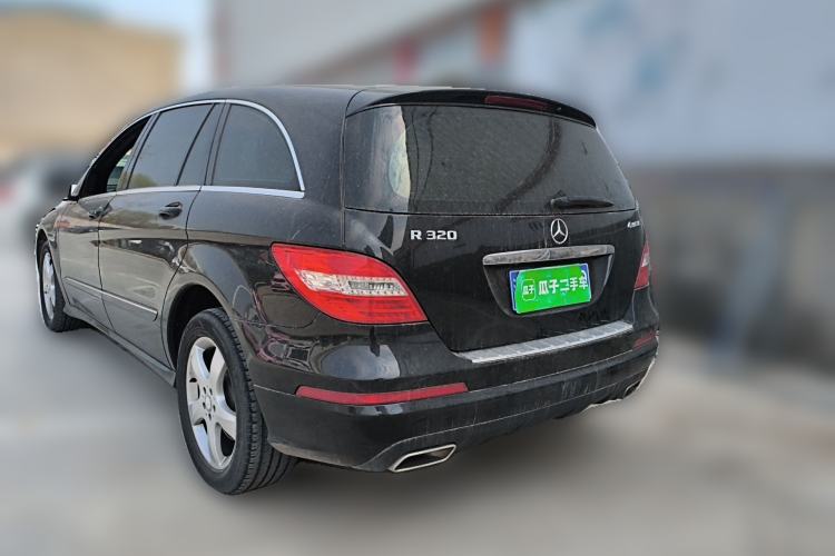 Used Mercedes-Benz R-Class 2015 R 320 4MATIC Luxury Model Rear Left 45 Deg