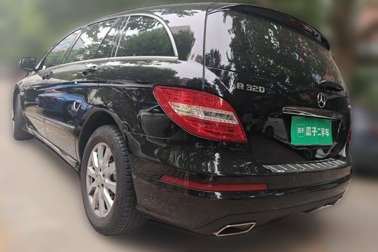 Used Mercedes-Benz R-Class 2015 R 320 4MATIC Luxury Model Rear Left 45 Deg