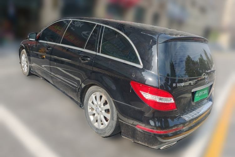 Used Mercedes-Benz R-Class 2015 R 320 4MATIC Luxury Model Rear Left 45 Deg