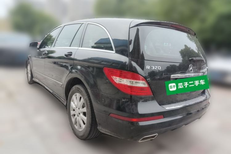 Used Mercedes-Benz R-Class 2015 R 320 4MATIC Luxury Model Rear Left 45 Deg