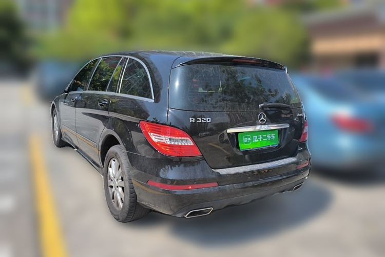 Used Mercedes-Benz R-Class 2015 R 320 4MATIC Luxury Model Rear Left 45 Deg