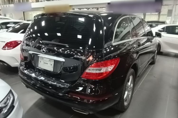 Used Mercedes-Benz R-Class 2015 R 400 4MATIC Business Model Rear Right 45 Deg