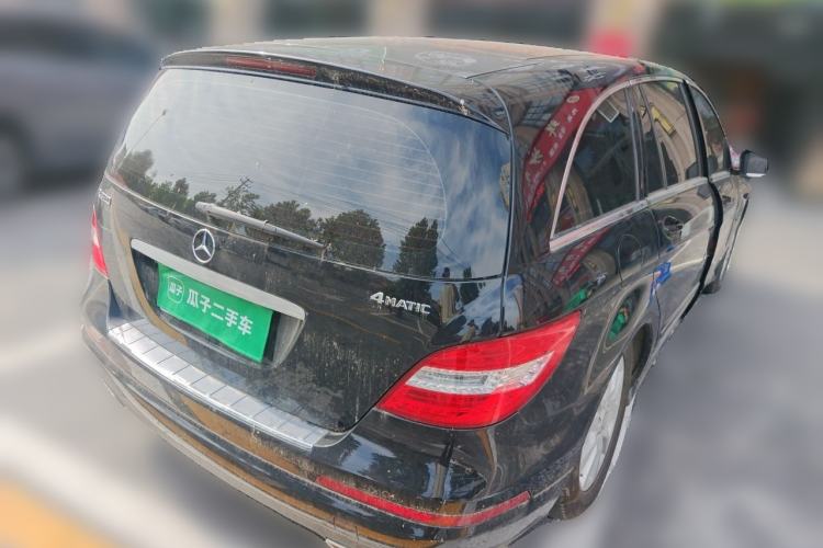 Used Mercedes-Benz R-Class 2015 R 320 4MATIC Luxury Model Rear Right 45 Deg