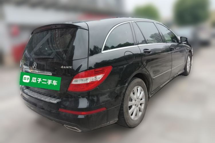 Used Mercedes-Benz R-Class 2015 R 320 4MATIC Luxury Model Rear Right 45 Deg