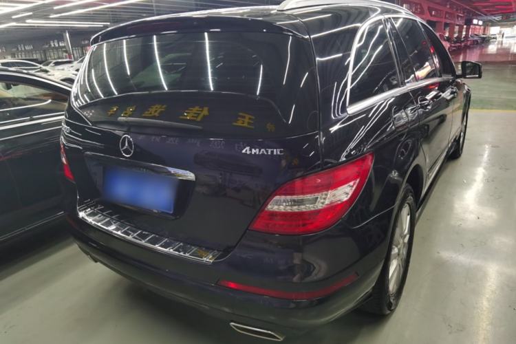 Used Mercedes-Benz R-Class 2015 R 320 4MATIC Luxury Model Rear Right 45 Deg