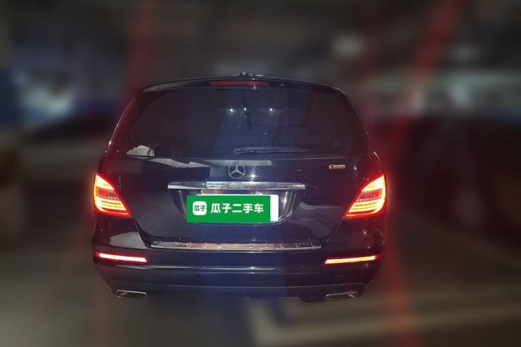 Used Mercedes-Benz R-Class 2015 R 320 4MATIC Luxury Model Rear