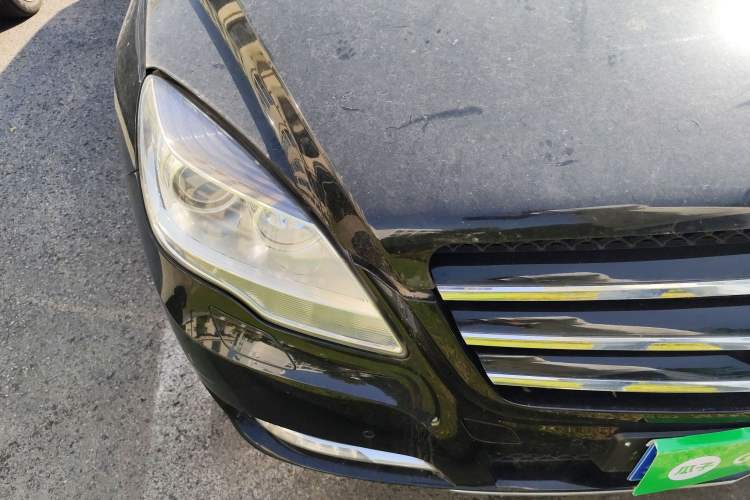 Used Mercedes-Benz R-Class 2015 R 400 4MATIC Luxury Model Right Front Headlight
