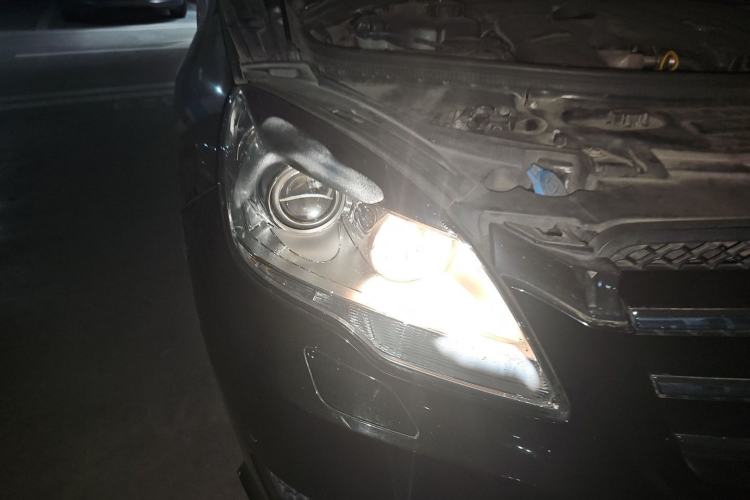 Used Mercedes-Benz R-Class 2015 R 320 4MATIC Luxury Model Right Front Headlight