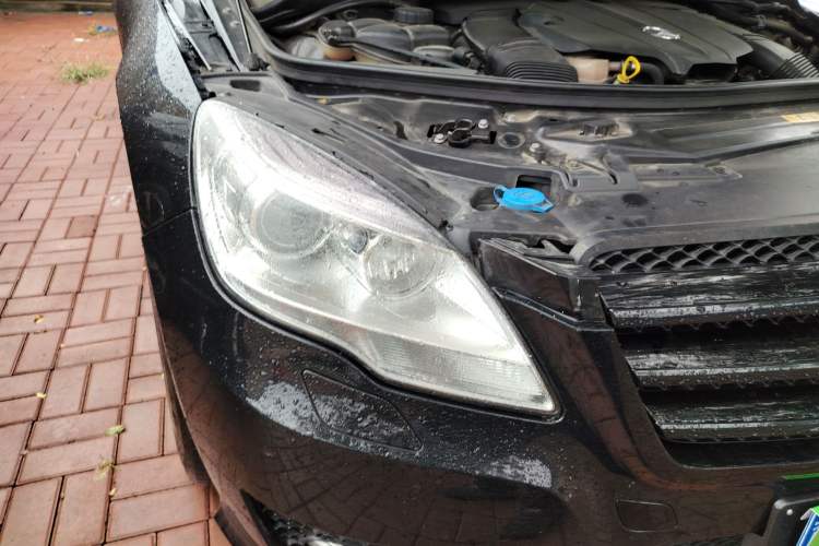 Used Mercedes-Benz R-Class 2015 R 320 4MATIC Luxury Model Right Front Headlight