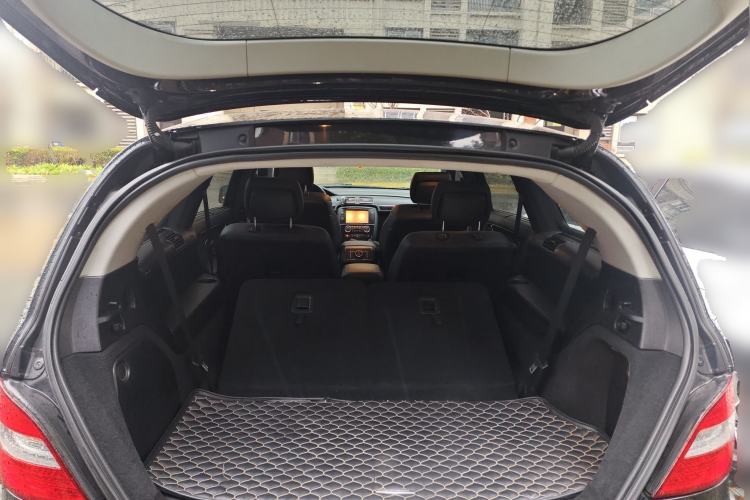 Used Mercedes-Benz R-Class 2015 R 400 4MATIC Business Model Trunk