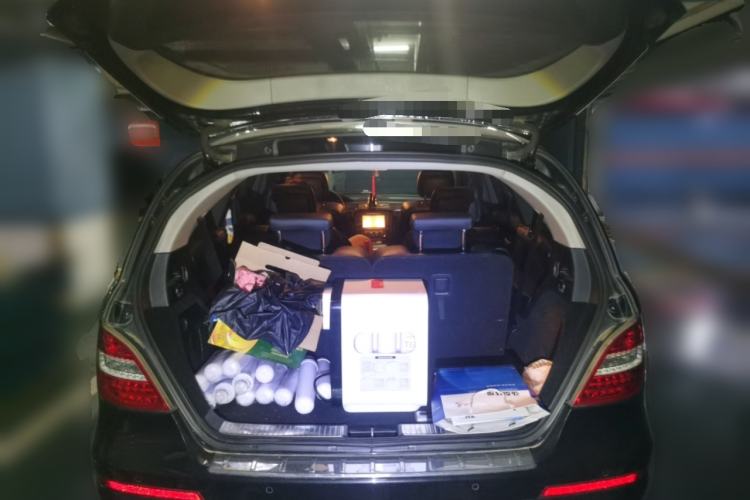 Used Mercedes-Benz R-Class 2015 R 400 4MATIC Business Model Trunk