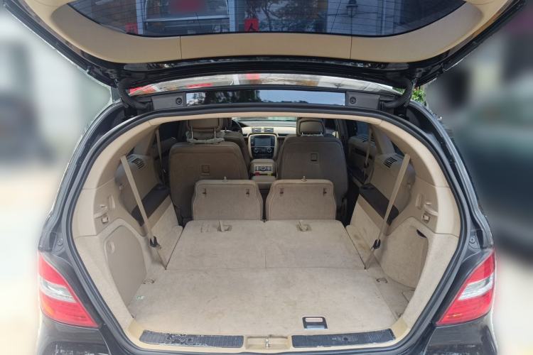 Used Mercedes-Benz R-Class 2015 R 400 4MATIC Business Model Trunk
