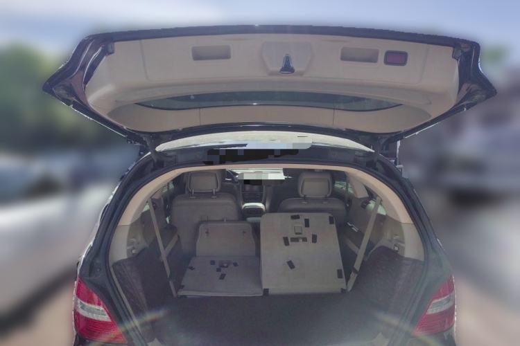 Used Mercedes-Benz R-Class 2015 R 320 4MATIC Luxury Model Trunk