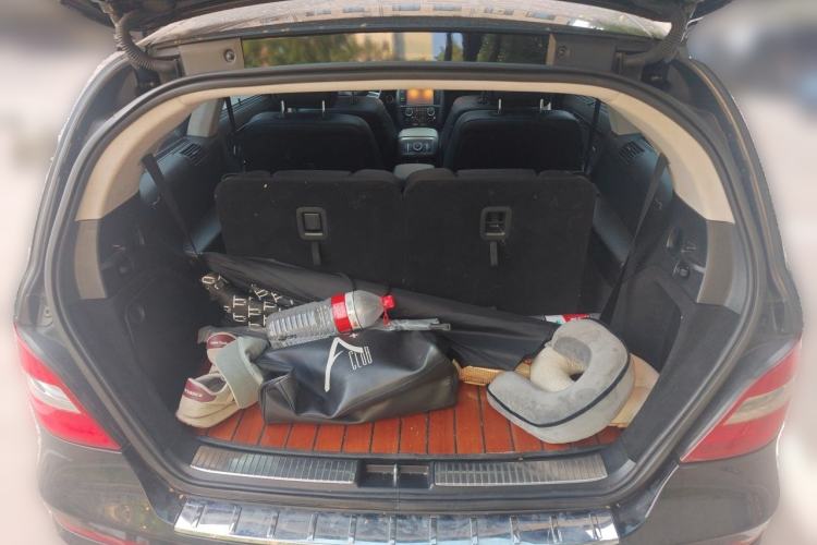 Used Mercedes-Benz R-Class 2015 R 400 4MATIC Business Model Trunk