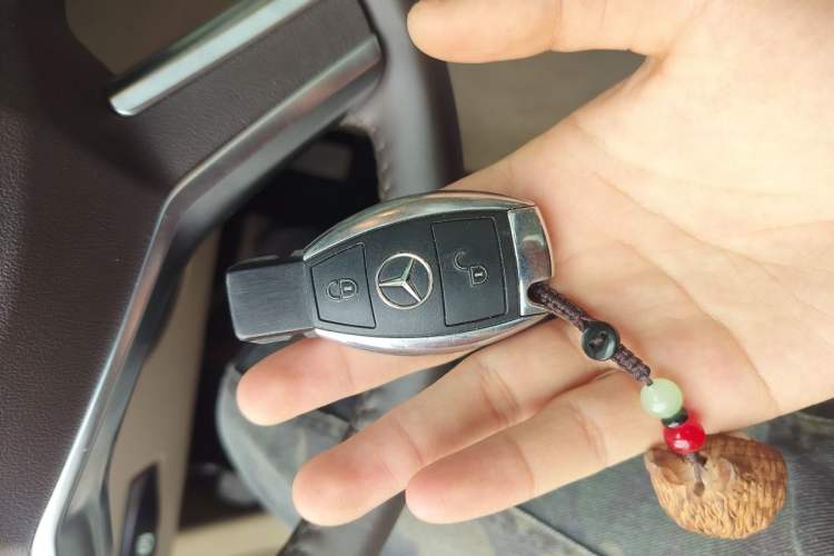 Used Mercedes-Benz R-Class 2015 R 320 4MATIC Luxury Model Vehicle Key