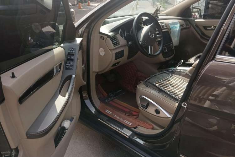 Used Mercedes-Benz R-Class 2015 R 320 4MATIC Luxury Model Driver Seat