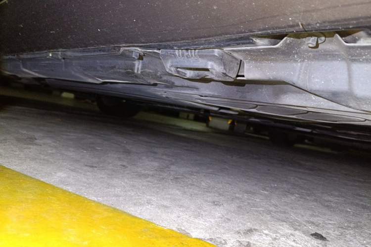 Used Mercedes-Benz R-Class 2015 R 320 4MATIC Luxury Model Chassis Rear Left