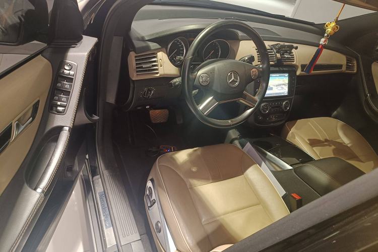 Used Mercedes-Benz R-Class 2015 R 400 4MATIC Luxury Model Driver Seat