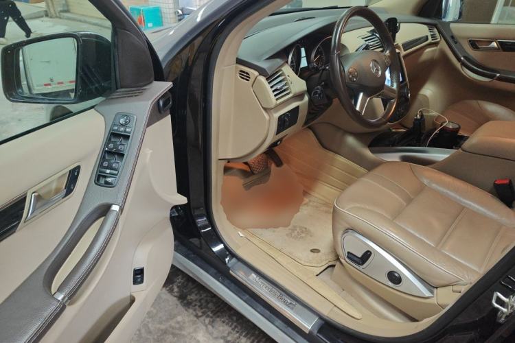 Used Mercedes-Benz R-Class 2015 R 400 4MATIC Business Model Driver Seat
