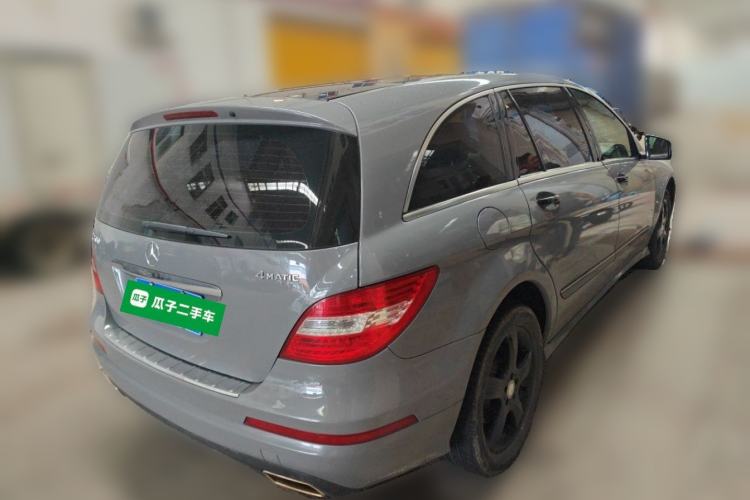 Used Mercedes-Benz R-Class 2015 R 400 4MATIC Business Model Rear Right 45 Deg