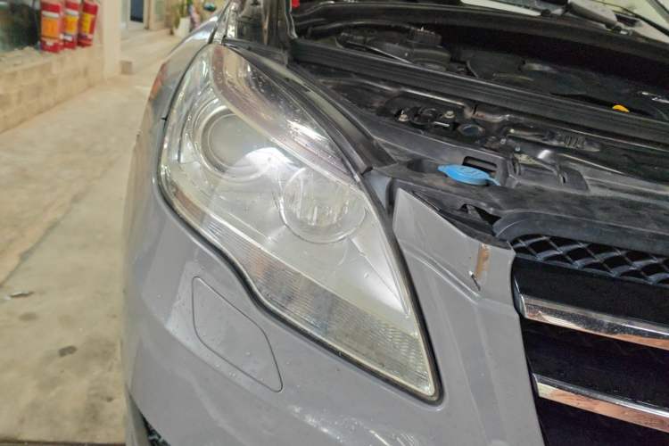 Used Mercedes-Benz R-Class 2015 R 400 4MATIC Business Model Right Front Headlight