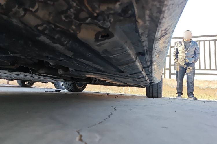 Used Mercedes-Benz R-Class 2015 R 320 4MATIC Luxury Model Chassis Front Left
