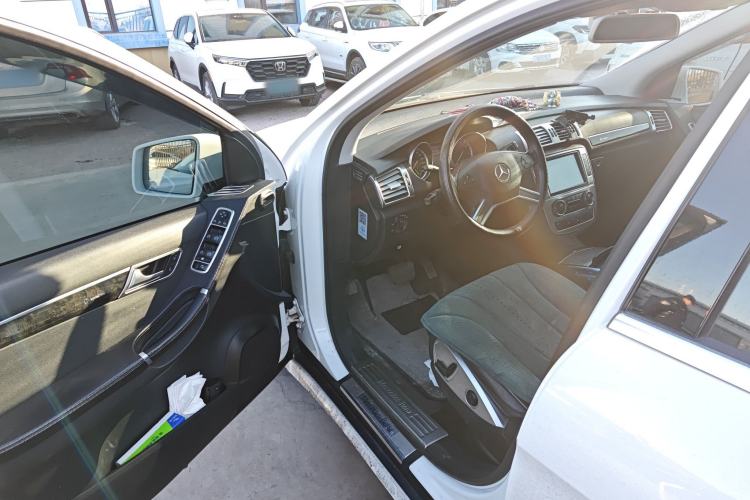 Used Mercedes-Benz R-Class 2015 R 320 4MATIC Luxury Model Driver Seat