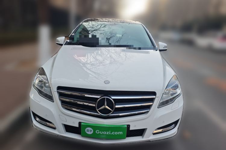 Used Mercedes-Benz R-Class 2015 R 320 4MATIC Luxury Model Exterior 1